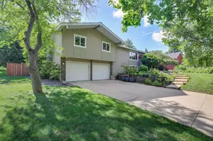 1400 Lia Dr, Northfield, MN 55057 - Photo 1