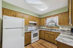 4335 Valley Dr NW, Rochester, MN 55901 - Photo 5