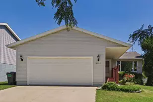 4335 Valley Dr NW, Rochester, MN 55901 - Photo 3