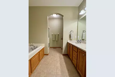 4711 Walnut Grove Lane N, Plymouth, MN 55446 - Photo 23