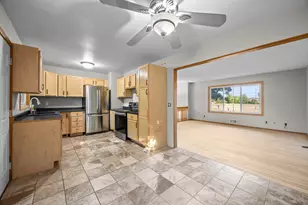 6188 15th St N, Oakdale, MN 55128 - Photo 5