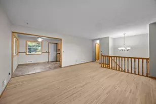 6188 15th St N, Oakdale, MN 55128 - Photo 3