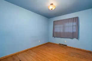 395 W Minnesota St, Le Center, MN 56057 - Photo 19