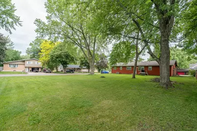395 W Minnesota Street, Le Center, MN 56057 - Photo 33