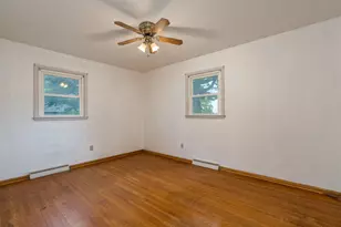 395 W Minnesota St, Le Center, MN 56057 - Photo 15