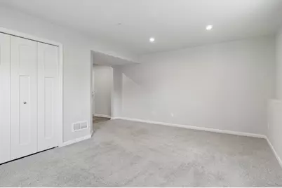 2193 Gateway Curve, North Saint Paul, MN 55109 - Photo 29
