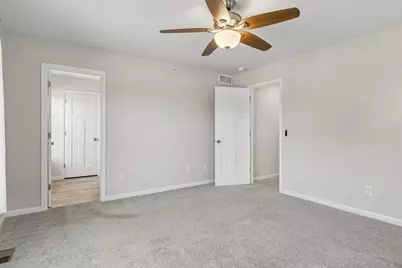 2193 Gateway Curve, North Saint Paul, MN 55109 - Photo 17