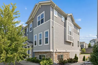 2193 Gateway Curve, North Saint Paul, MN 55109 - Photo 1