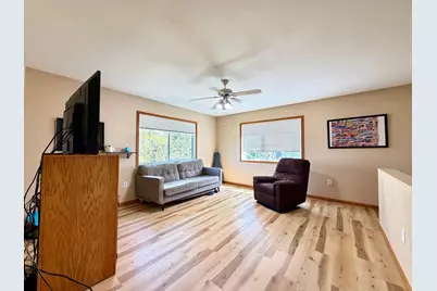 2518 Minnesota Avenue NW, Bemidji, MN 56601 - Photo 9