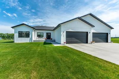 1426 Summerwood Trail W, Dilworth, MN 56529 - Photo 7