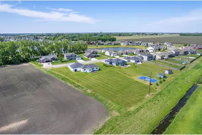 1426 Summerwood Trail W, Dilworth, MN 56529 - Photo 69