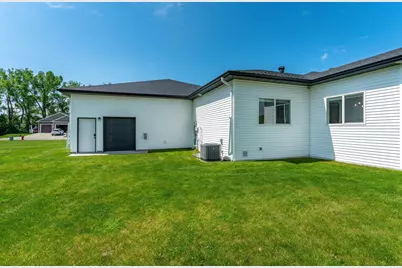 1426 Summerwood Trail W, Dilworth, MN 56529 - Photo 11