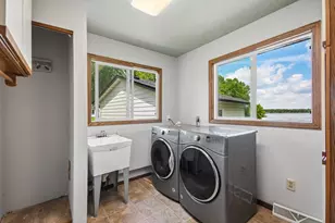 11551 278th St, Chisago City, MN 55013 - Photo 27
