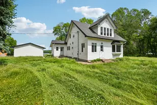 11551 278th St, Chisago City, MN 55013 - Photo 3