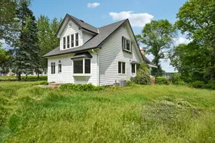 11551 278th St, Chisago City, MN 55013 - Photo 5