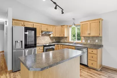 909 Winsome Way NE, Isanti, MN 55040 - Photo 3