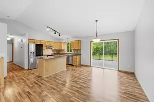 909 Winsome Way NE, Isanti, MN 55040 - Photo 5
