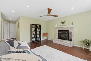 31225 Peninsula Ave, Lindstrom, MN 55045 - Photo 3
