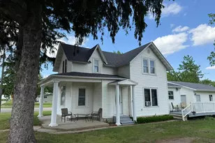 245 5th Ave NE, Blooming Prairie, MN 55917 - Photo 1