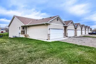 7256 Kahler Cir NE, Otsego, MN 55301 - Photo 3
