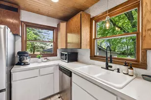 9883 Brookview Rd, Woodbury, MN 55125 - Photo 9