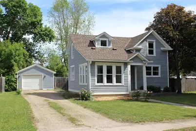 325 3rd Street SE, Cokato, MN 55321 - Photo 1