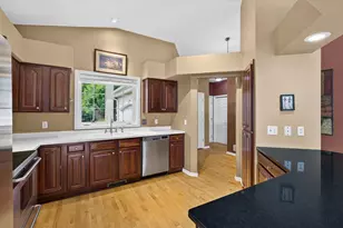 13364 Hummingbird Dr, Apple Valley, MN 55124 - Photo 7