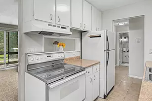 255 Westview Dr, West Saint Paul, MN 55118 - Photo 5