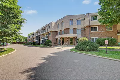 255 Westview Drive #111, West Saint Paul, MN 55118 - Photo 1