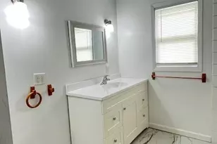 743 Charles Ave, Saint Paul, MN 55104 - Photo 11