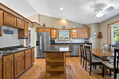 9800 Evergreen Avenue N, Brooklyn Park, MN 55443 - Photo 7