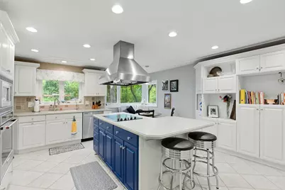 18150 Honeysuckle Lane, Wayzata, MN 55391 - Photo 19