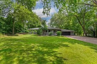 18150 Honeysuckle Ln, Wayzata, MN 55391 - Photo 45