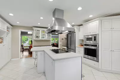18150 Honeysuckle Lane, Wayzata, MN 55391 - Photo 21