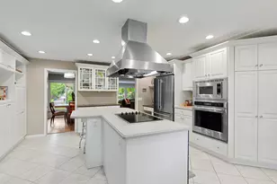 18150 Honeysuckle Ln, Wayzata, MN 55391 - Photo 21