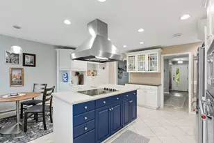 18150 Honeysuckle Ln, Wayzata, MN 55391 - Photo 19