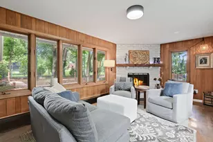 18150 Honeysuckle Ln, Wayzata, MN 55391 - Photo 9