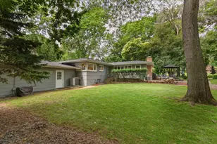 18150 Honeysuckle Ln, Wayzata, MN 55391 - Photo 35
