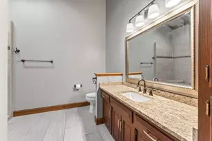 9708 Mill Creek Dr, Eden Prairie, MN 55347 - Photo 19