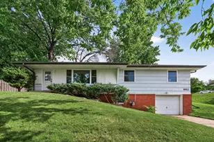8912 Tretbaugh Dr, Bloomington, MN 55431 - Photo 1