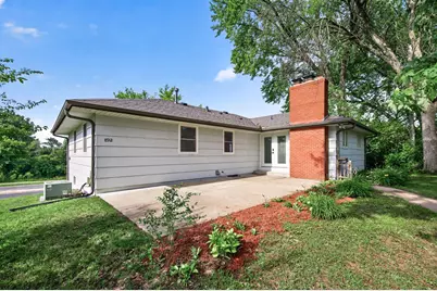 8912 Tretbaugh Drive, Bloomington, MN 55431 - Photo 3
