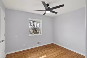 8912 Tretbaugh Dr, Bloomington, MN 55431 - Photo 31