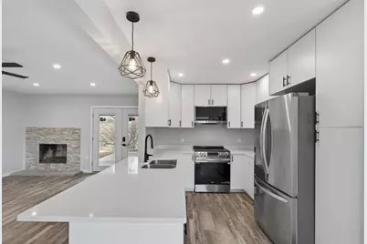 8912 Tretbaugh Drive, Bloomington, MN 55431 - Photo 13