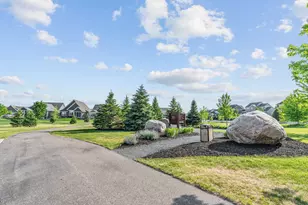 16265 Duskwood Trail, Lakeville, MN 55044 - Photo 63