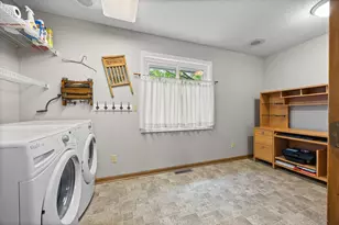 4150 Columbine Ct, Vadnais Heights, MN 55127 - Photo 25