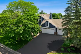 4150 Columbine Ct, Vadnais Heights, MN 55127 - Photo 5