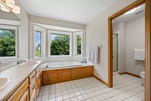 4150 Columbine Ct, Vadnais Heights, MN 55127 - Photo 29