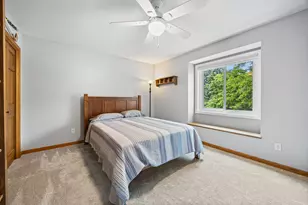 4150 Columbine Ct, Vadnais Heights, MN 55127 - Photo 33