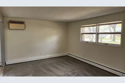 1738 Hawthorne Avenue E #1, Saint Paul, MN 55106 - Photo 3