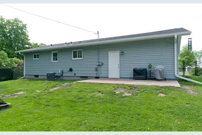 125 W Monroe Avenue, Barron, WI 54812 - Photo 5